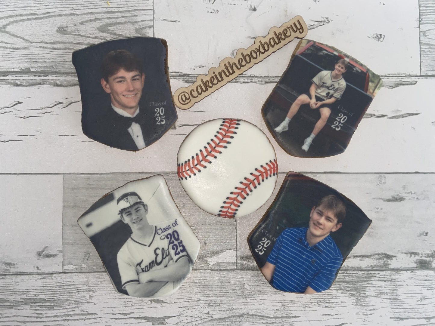 12 Graduation Cookies