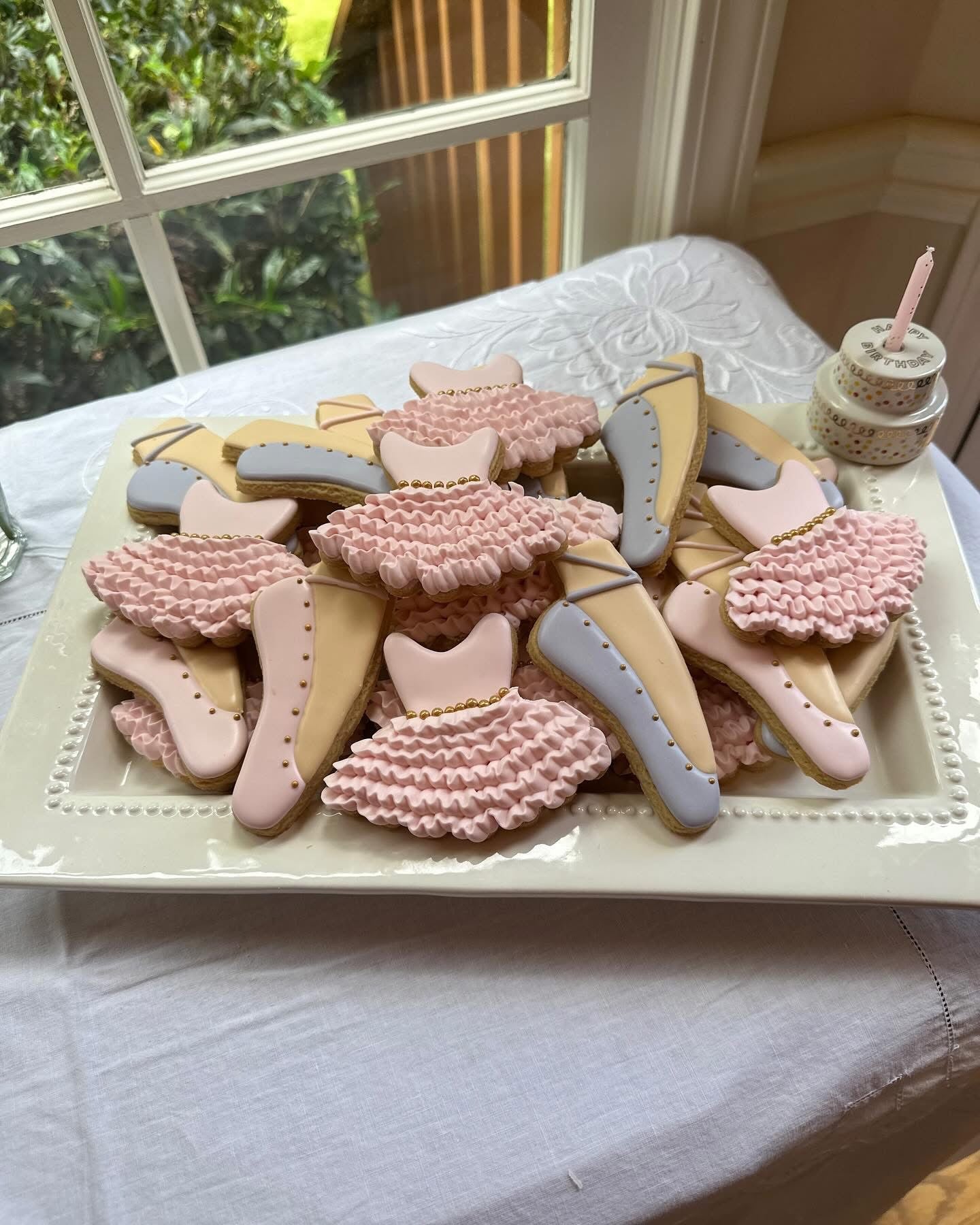 12 Ballet Cookies